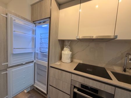 For Lease - 180 Front Street Unit# 4002, Toronto, Ontario - Photo 2