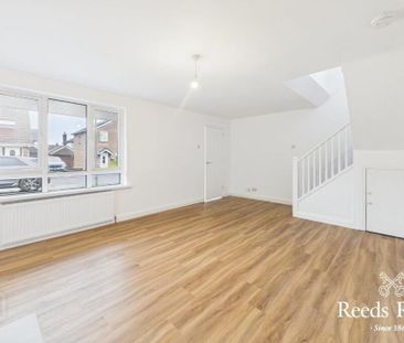 16 Alanbrooke Crescent, Newtownards, BT23 8FE - Photo 2