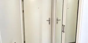 Privat - Ruhige, helle 2 Zimmer-Wohnung - Photo 2