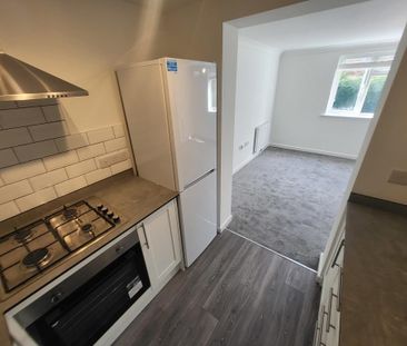 2 bedroom apartment to rent - Photo 6