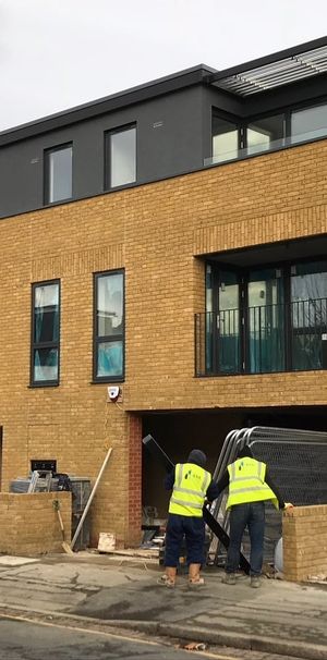 2 Bed Flat, Garfield Road, SW19 - Photo 1