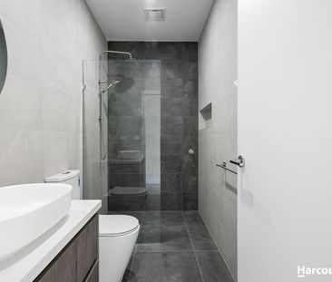 Stunning, Stylish 4-Bedroom Home! - Photo 4