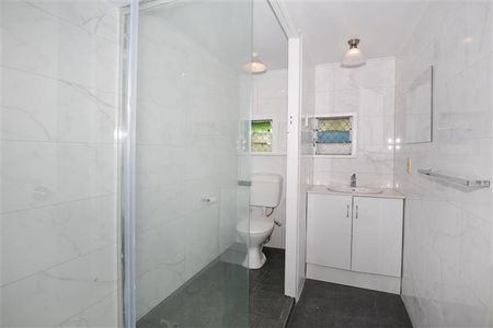 8/273-275 Charters Towers Road, Mysterton QLD 4812 - Apartment For Rent | Domain - Photo 5