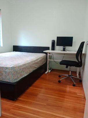 Harris Park - Photo 1