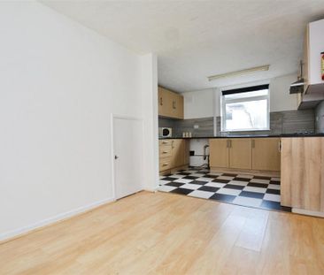 3 bedroom property to rent - Photo 6