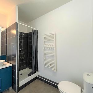 Location Appartement 1 pièce 20m² CALUIRE ET CUIRE 69300 - Photo 2