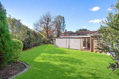 10 Stephen Avenue, Ryde NSW 2112 - House For Rent | Domain - Photo 3