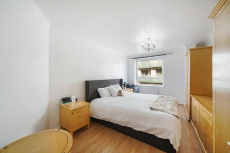 3 bedroom flat to rent - Photo 5