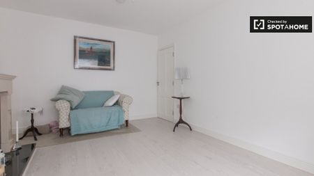 Simple single room to rent in Walkinstown, Dublin. - Photo 2