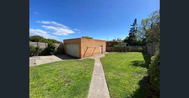 15 Denise Street, Morwell, Vic 3840 - Photo 1