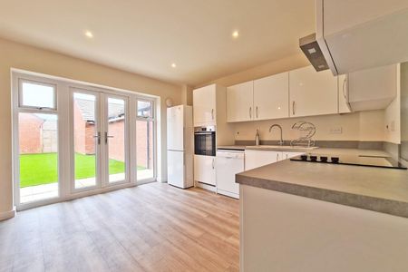 2 bed semi-detached house to rent in Floyer Grove, Shinfield, Reading, Berkshire, RG2 9UZ - Photo 4