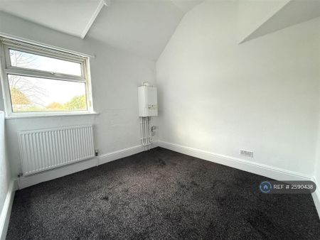 2 bedroom terraced house to rent - Photo 4