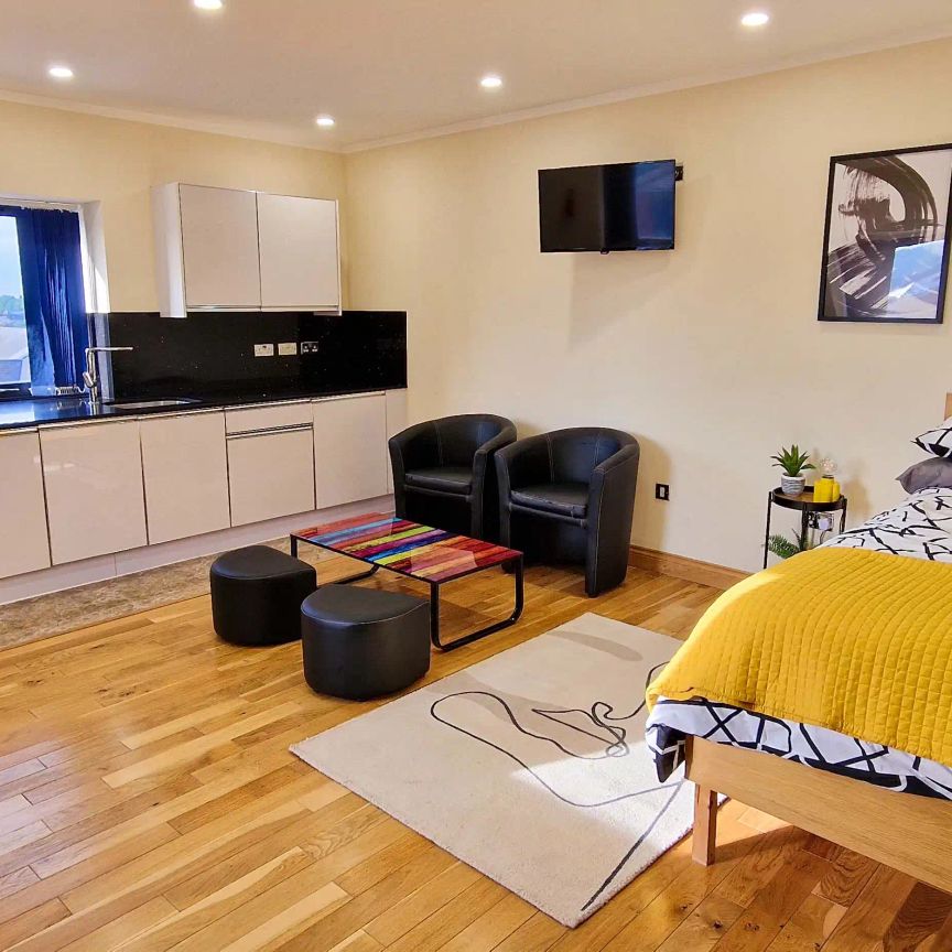 Deluxe Studio - Photo 1