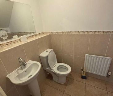 2 bedroom terraced house to rent - Photo 6