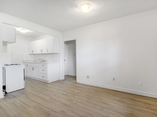 For Lease - 165 Colborne Avenue Unit# 102, Richmond Hill, Ontario - Photo 1