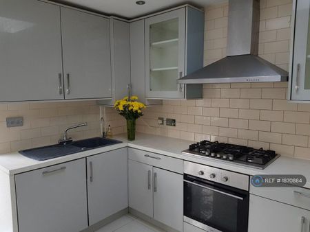 4 bedroom terraced house to rent - Photo 4