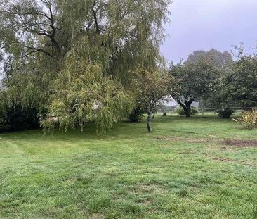 Ellisfield, Hampshire, RG25 - Photo 5