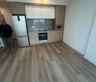 For Lease - 395 Square one Drive, Mississauga, Ontario - Photo 1