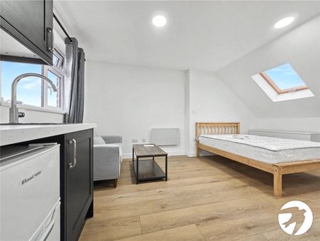 1 bedroom property to rent - Photo 4