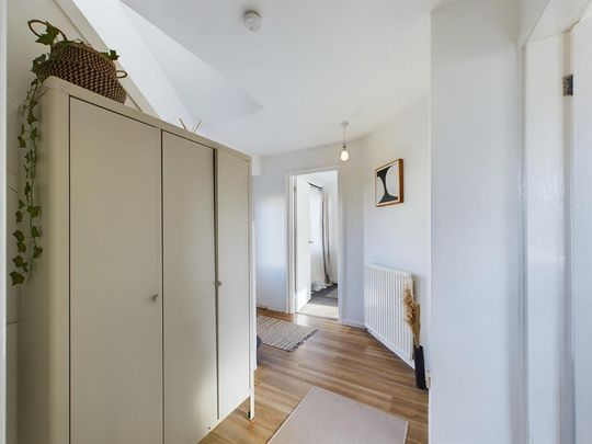 3 bedroom end of terrace house to rent - Photo 1