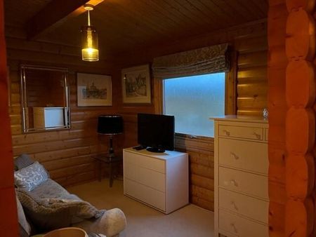 2 bedroom detached house to rent - Photo 3