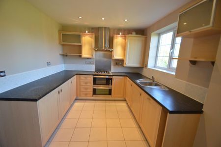 2 bedroom apartment to rent - Photo 3