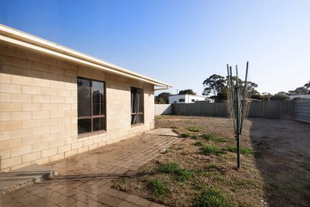 723 Midland Highway, Huntly. - Photo 5
