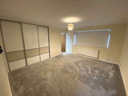 Price £5,000 pcm - Available Now - Unfurnished - Photo 3