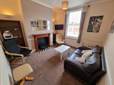 2 Bed Student Accommodation - Photo 3