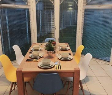 4 bedroom semi-detached house to rent - Photo 6