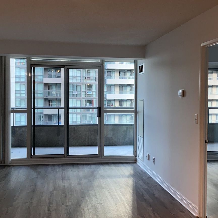 For Lease - 23 Hollywood Avenue Unit# 806, Toronto, Ontario - Photo 1