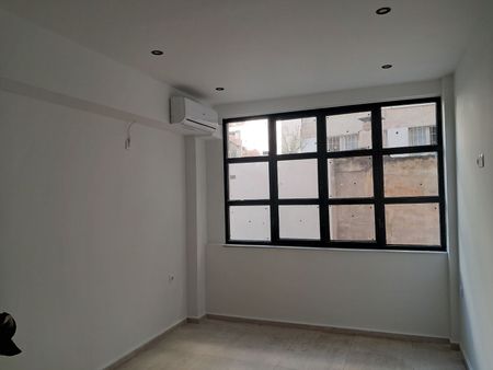 Studio/Γκαρσονιέρα για ενοικίαση Μοναστηράκι (Ιστορικό Κέντρο) - Photo 2