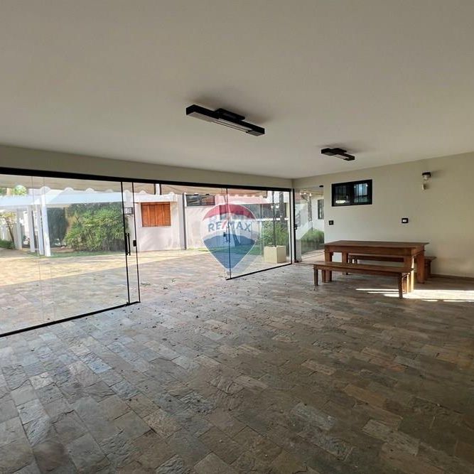Sobrado Versátil com 900m² de Terreno, Elevador e Área de Lazer Completa na Vila Harmonia – Araraquara/SP - Foto 1