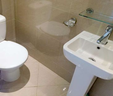 Price £1,050 pcm - Available 03/01/2026 - Furnished - Photo 6