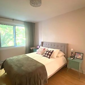 5 1/2 for rent in NDG / 5 1/2 a Louer dans NDG - Photo 2