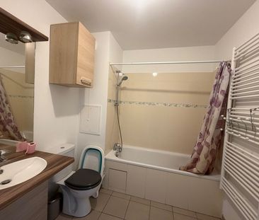 Location Appartement 4 pièces 83m² - Photo 6