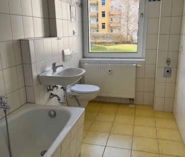 Eine großzügige und helle 1-Zimmer-Wohnung im ruhigen Chemnitz Kapp... - Foto 2