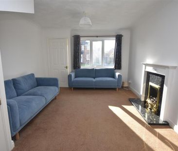 2 bedroom semi-detached house to rent - Photo 6