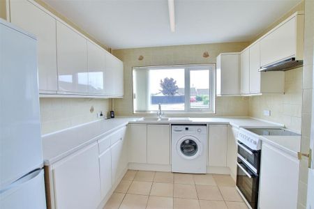 2 bedroom bungalow to rent - Photo 4