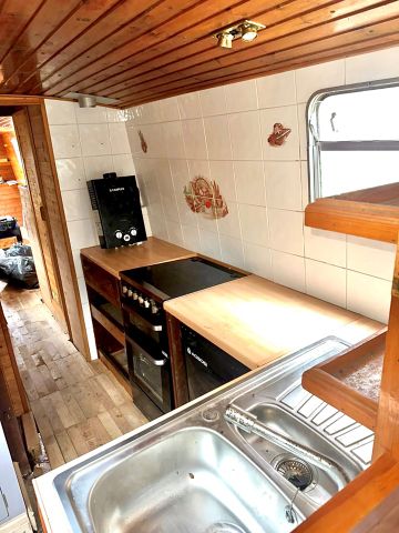 1 Bed House Boat, Sewardstone Road, E2 - Photo 2