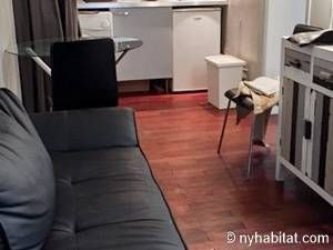 Logement à Paris, Location meublée - Photo 2