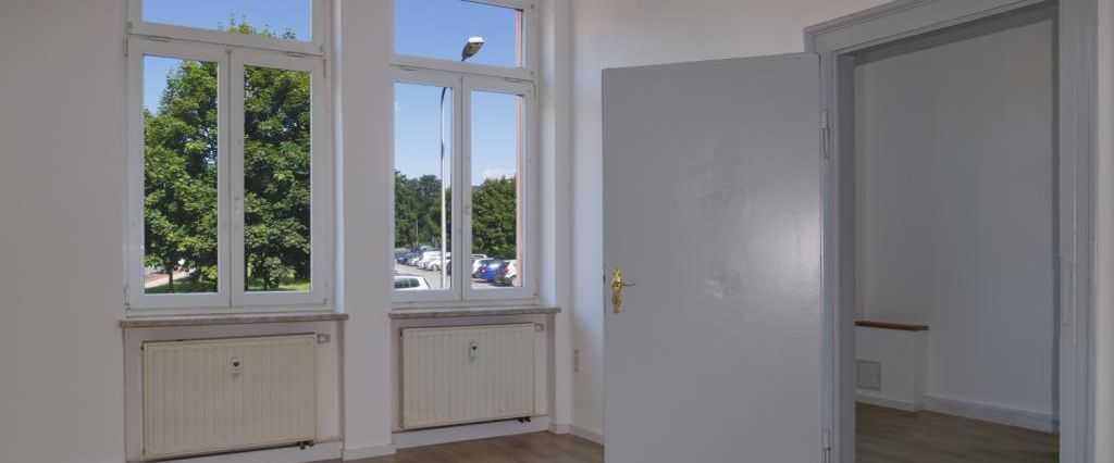 Wohnen zwischen zwei Einkaufsmärkten - Foto 1