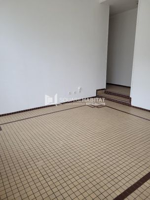 Location Appartement 2 pièces 64m² VIESLY 59271 - Photo 1