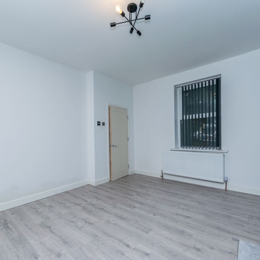 PROVIDENCE PLACE MORLEY LEEDS LS27 0LW - Photo 1