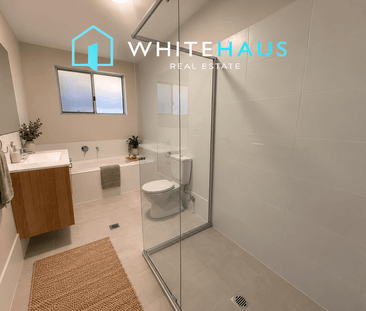 Brand New Spacious Family Home with Modern Finishes - Photo 6