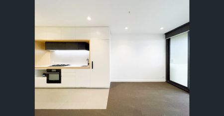 Luxury Apartment in Heart of Docklands - Photo 5