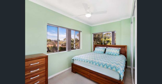 Large and well appointed. - Photo 1