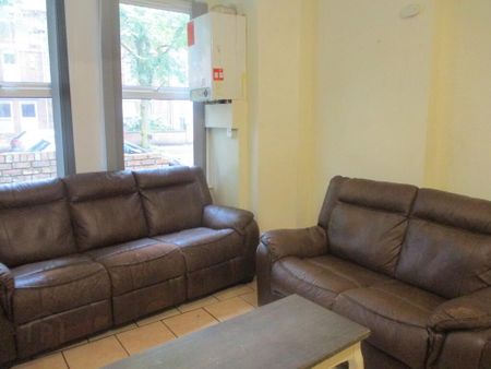 Three Great Apartments, 79 University Avenue, Queens Quarter, Belfast, BT7 1GX - Photo 4