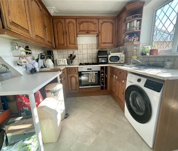 2 bedroom terraced house to rent - Photo 2