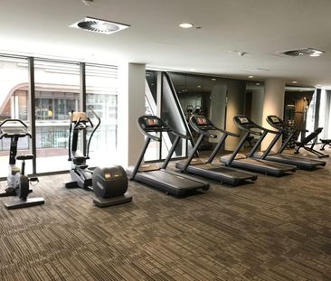 SPACIOUS APARTMENT - WATERFRONT LIVING - Photo 5